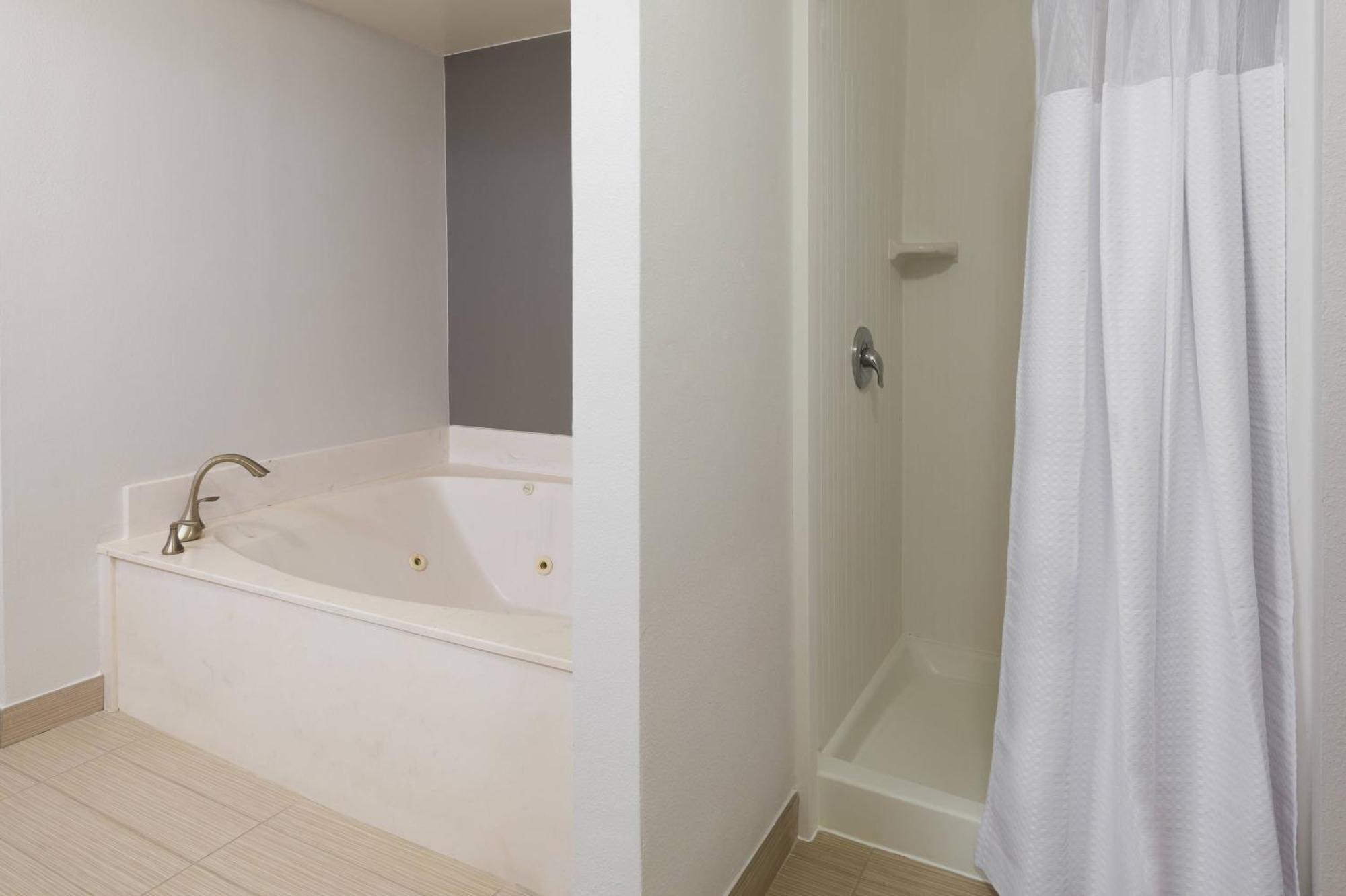 Courtyard By Marriott Wilmington/Wrightsville Beach Eksteriør billede